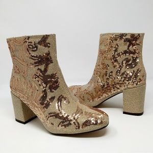New in box Shimmer sequin gold heel boots